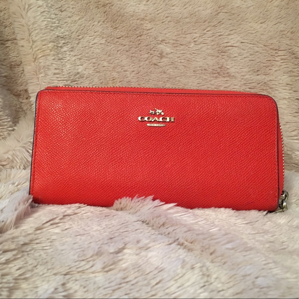 Coach Accordion Zipper Wallet